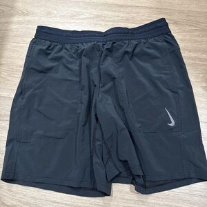 Nike Men's Dark Gray Athletic Shorts